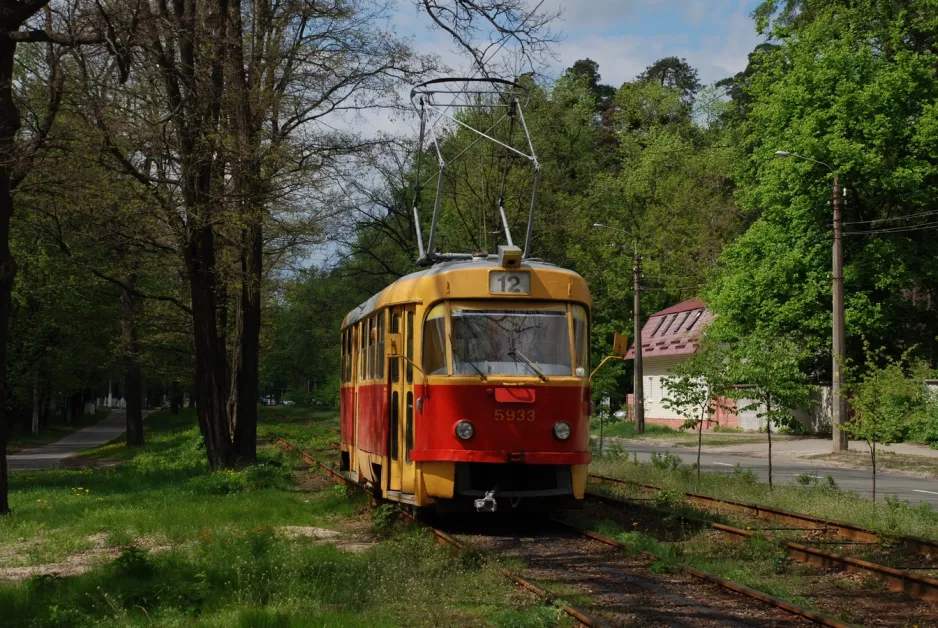 Kyiv tram line 12 with railcar 5933 on Mykoly Yunkerova Street (2011)