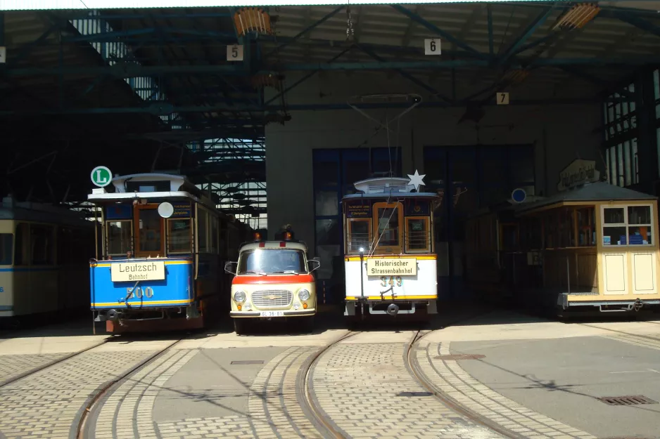 Leipzig railcar 500 on Georg-Schumann-Straße 244 (2015)