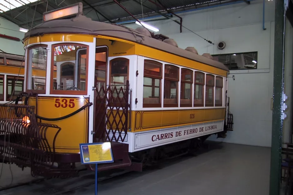 Lisbon railcar 535 in Museu da Carris (2003)