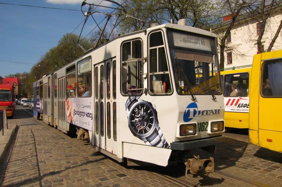 Lviv tram line 6 with articulated tram 1162 on Vul. Pidvalna (2011)