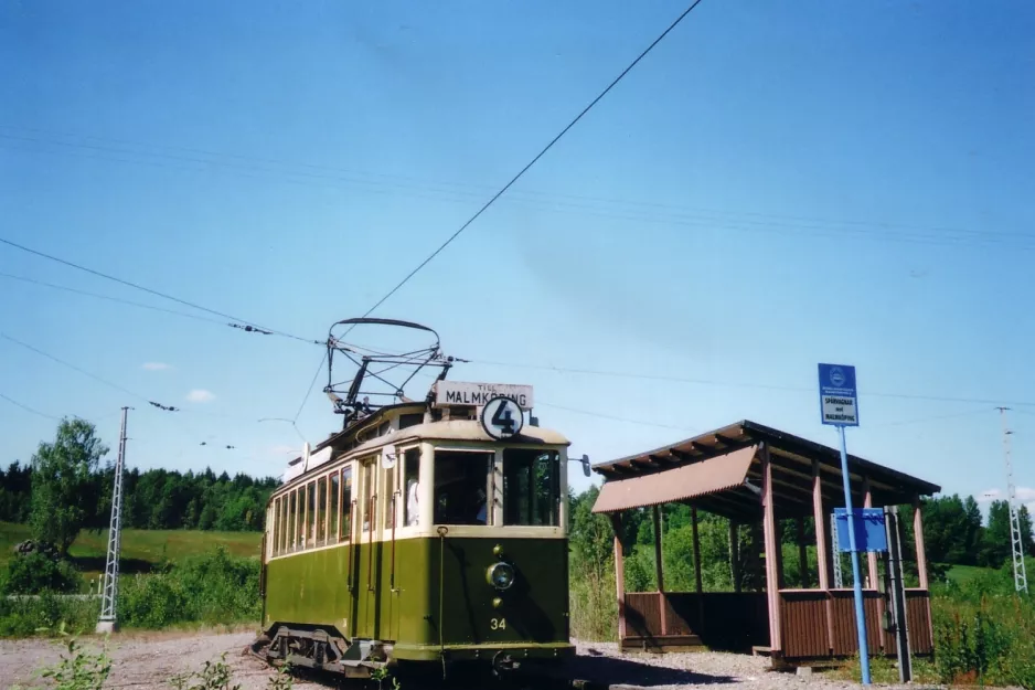 Malmköping museum line with railcar 34 at Hosjö (2005)
