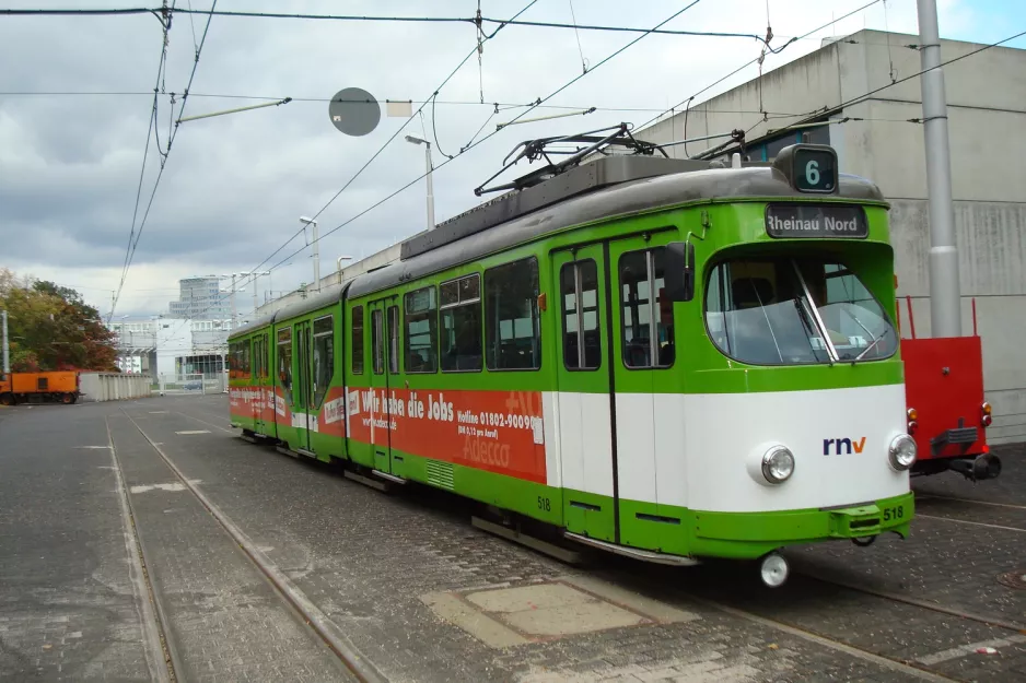 Mannheim articulated tram 518 at Möhlstr. (2009)