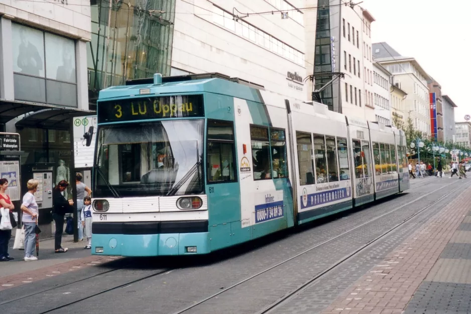 Mannheim tram line 3 with low-floor articulated tram 611 at Strohmarkt (2003)