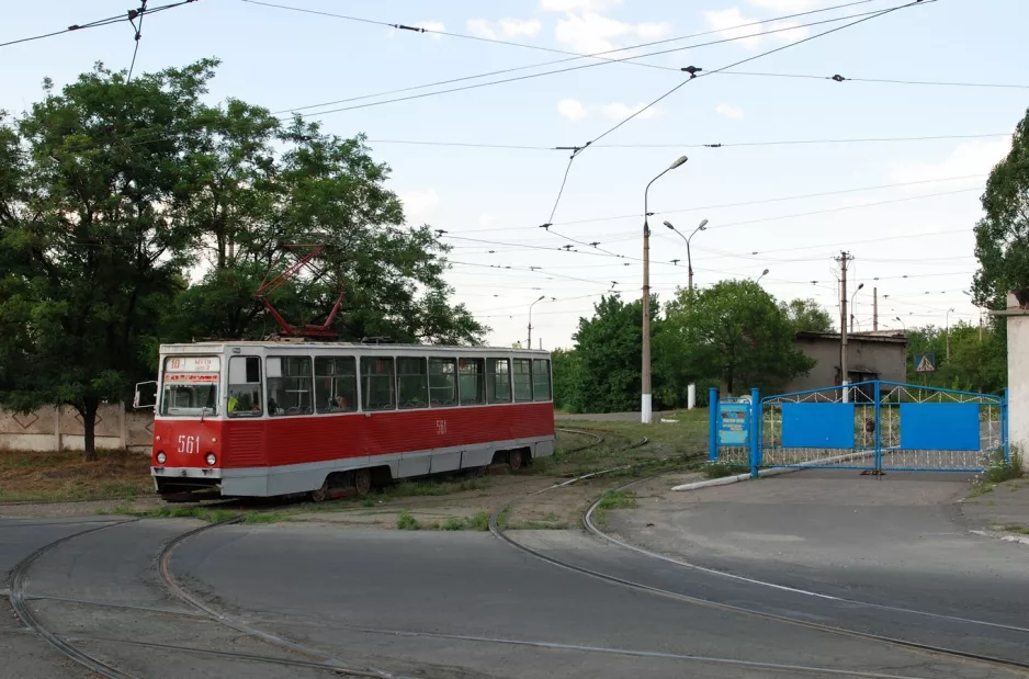 Mariupol tram line 10 with railcar 561 at Mamina Sybiryaka Street (2012)