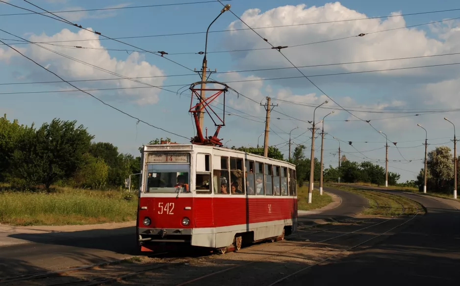 Mariupol tram line 14 with railcar 542 on Mamina Sybiryaka Street (2012)