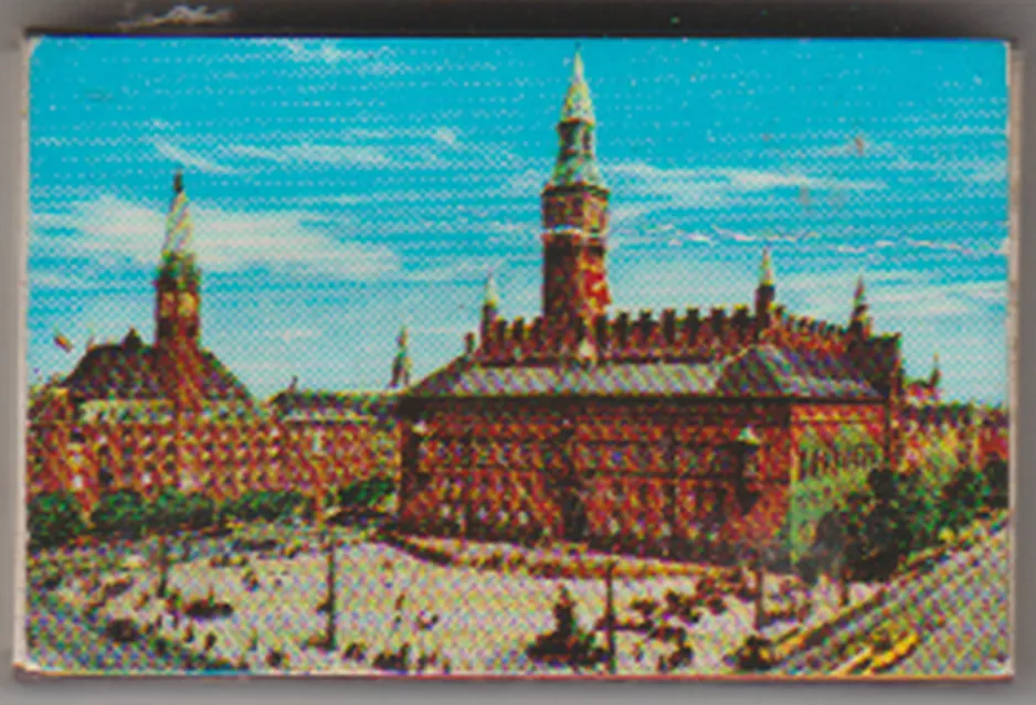Matchbox: Copenhagen tram line 2 in front of Rådhuset (1955)