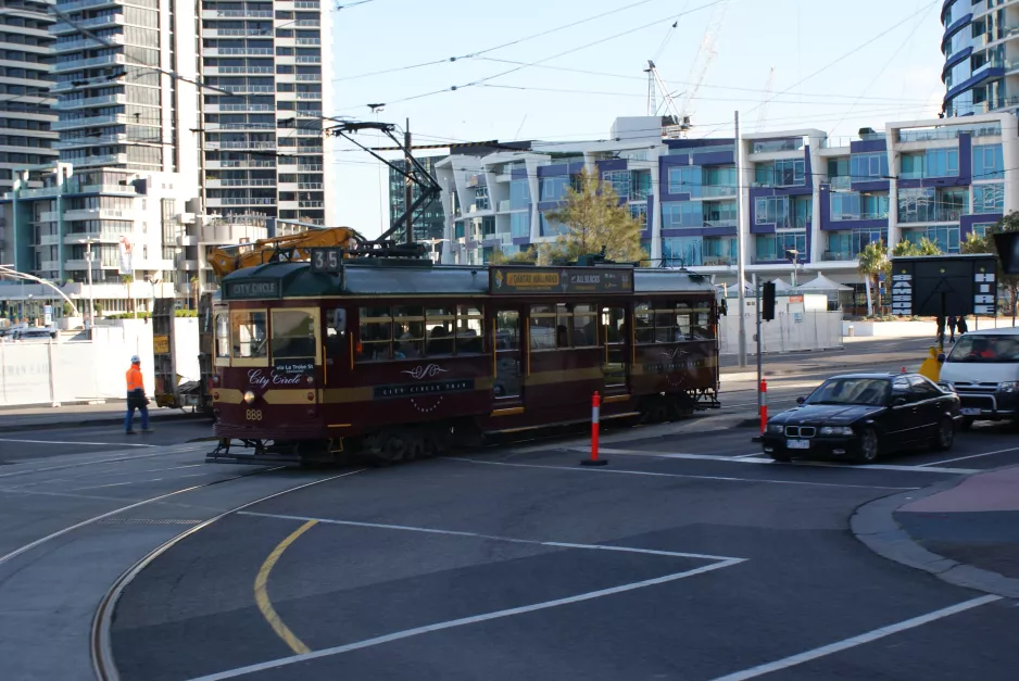 Melbourne tourist line 35 (City Circle) with railcar 888 on Harbour Esplanade (2010)