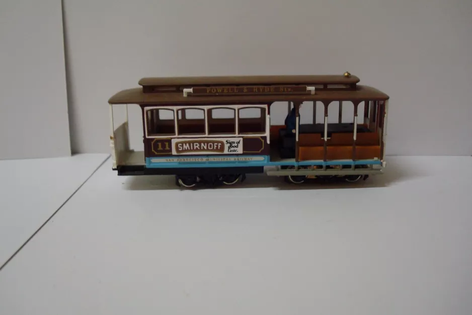 Model tram: San Francisco cable car 11 since Smirnoff Sign of good taste (2000)