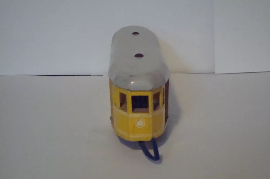 Model tram: The front of bogie caravan, as line 3 (1953)