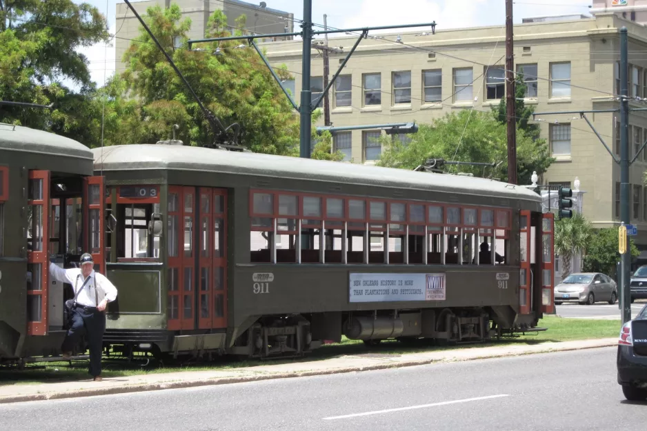 New Orleans line 12 St. Charles Streetcar with railcar 911 near Howard / Carondelet (2010)