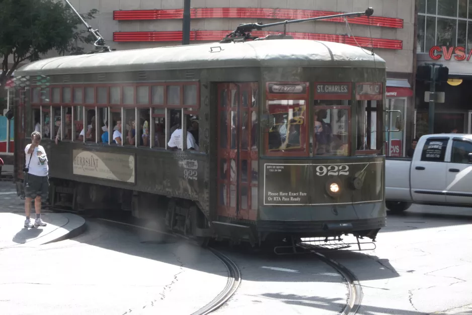 New Orleans line 12 St. Charles Streetcar with railcar 922 at Canal / Carondelet (2010)