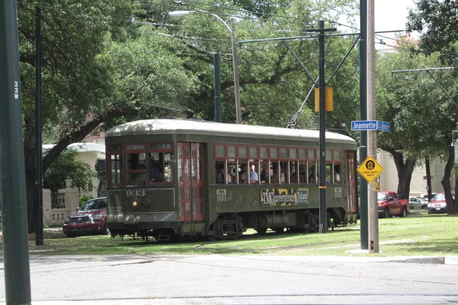 New Orleans line 12 St. Charles Streetcar with railcar 933 on S. Carrollton Avenue (2010)