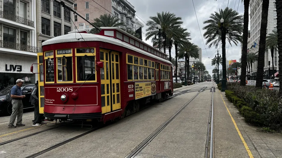 New Orleans line 49 Riverfront with railcar 2008 at Canal / Carondelet (2024)