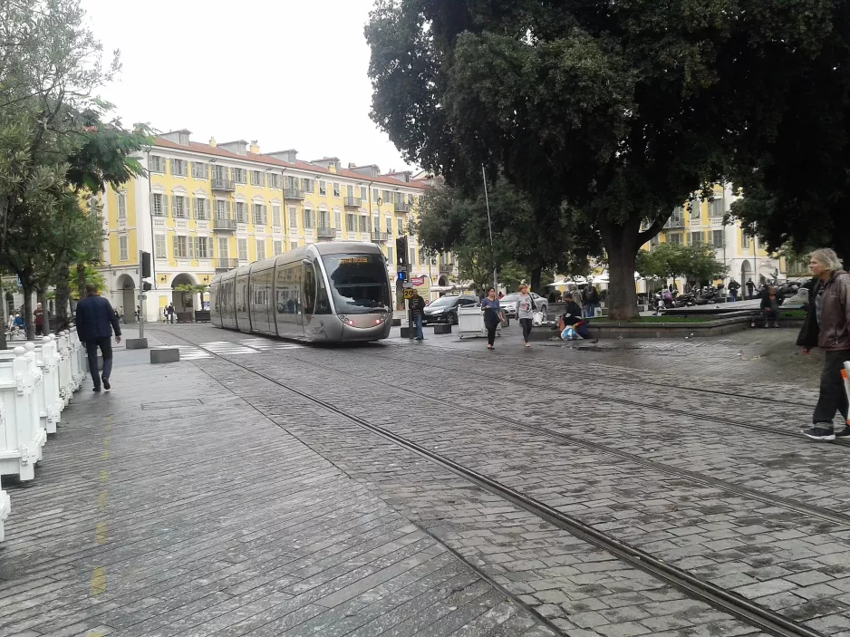 Nice tram line 1 on Place Garibaldi (2016)