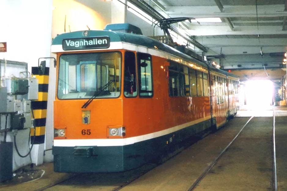Norrköping articulated tram 65 "Kassel" inside the depot Stohagsgatan (2005)