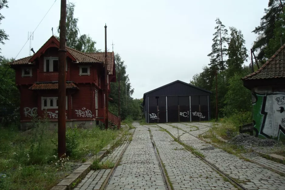 Oslo in front of Vinterbro Elektriske Sporvei (2009)