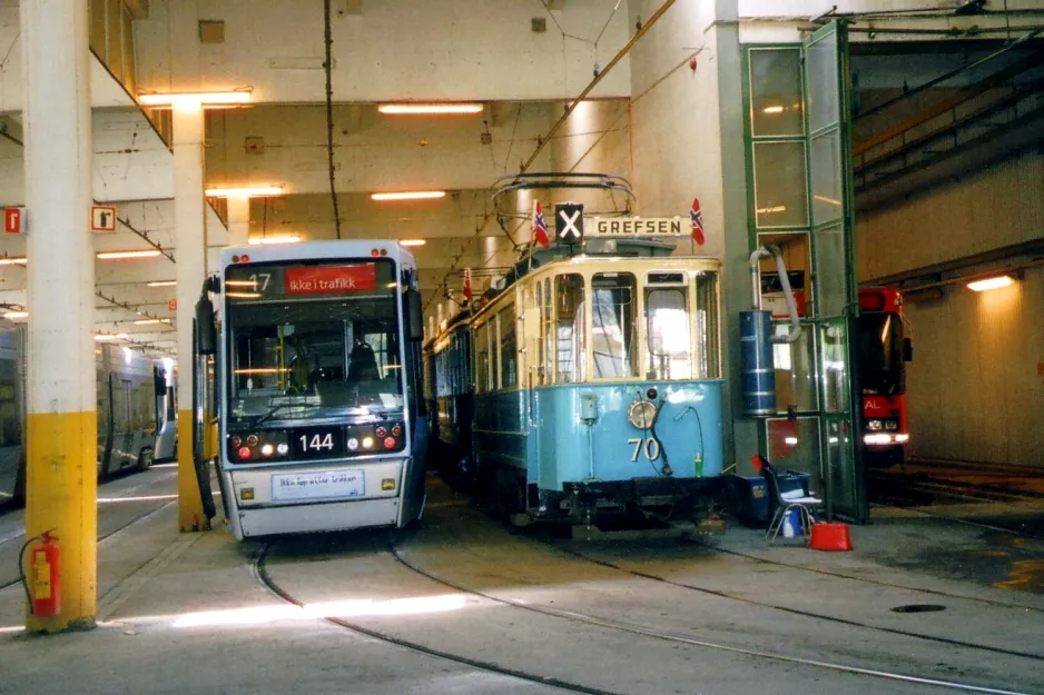 Oslo low-floor articulated tram 144 inside Grefen trikkebase (2005)