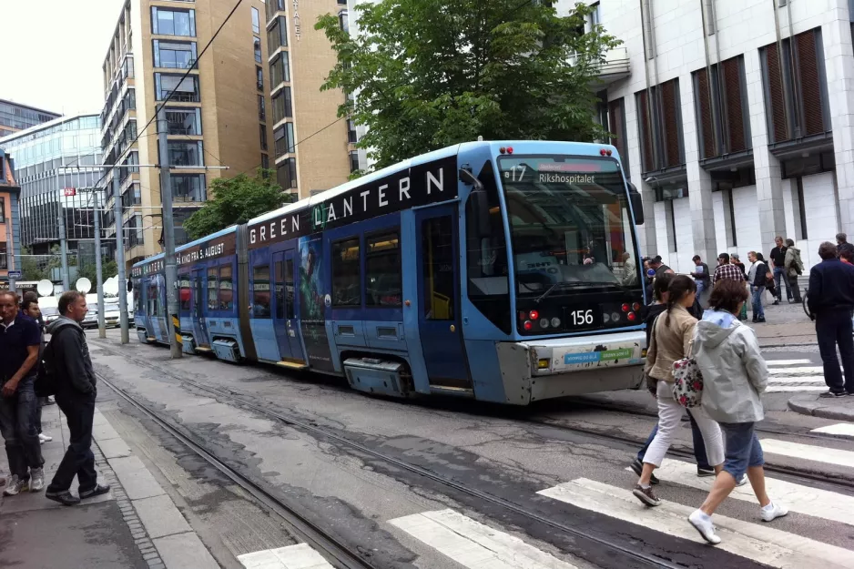 Oslo tram line 17 with low-floor articulated tram 156 on Pilestredet, Oslo Tingrett (2011)