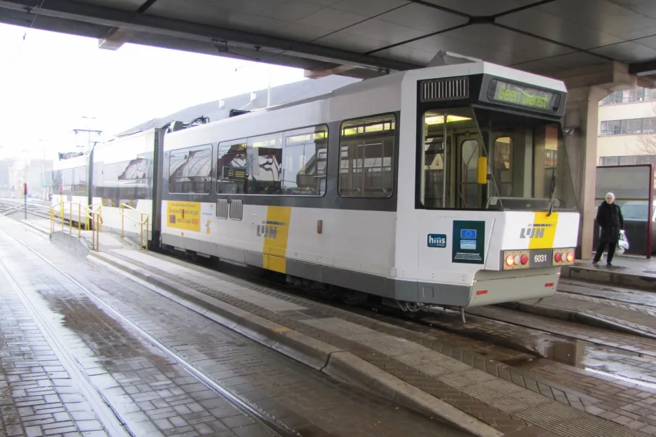Ostend articulated tram 6031 at Oostende (2011)