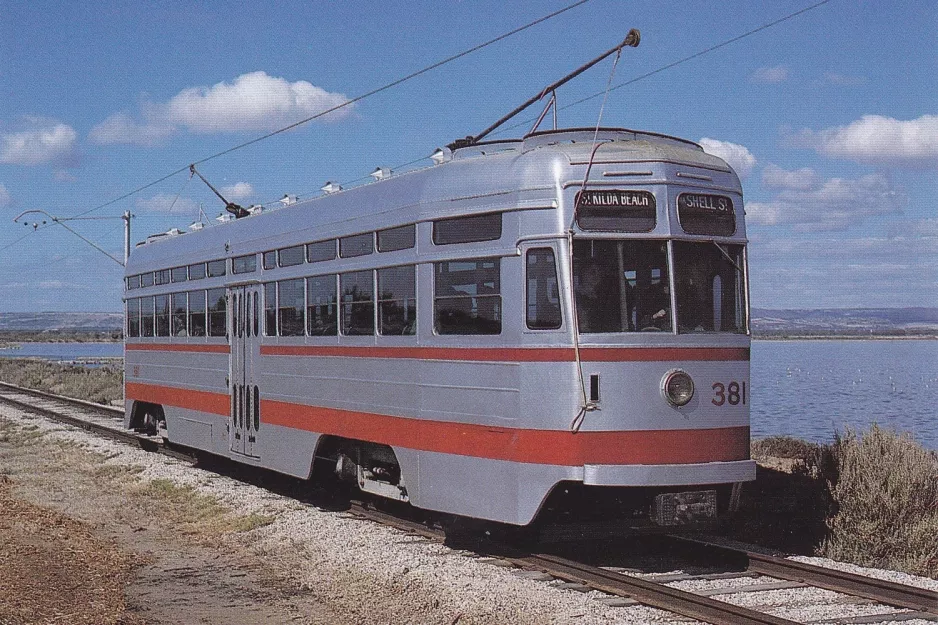 Postcard: Adelaide museum line with railcar 381 on Adelaide Tram Museum at St. Kilda (1995)