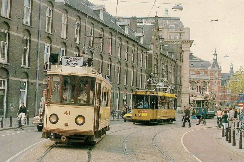Postcard: Amsterdam railcar 41 on Kleine Gartmanplantsoen (1981)
