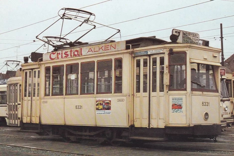 Postcard: Antwerp railcar 6331 at the depot Diksmuidelaan (1970)