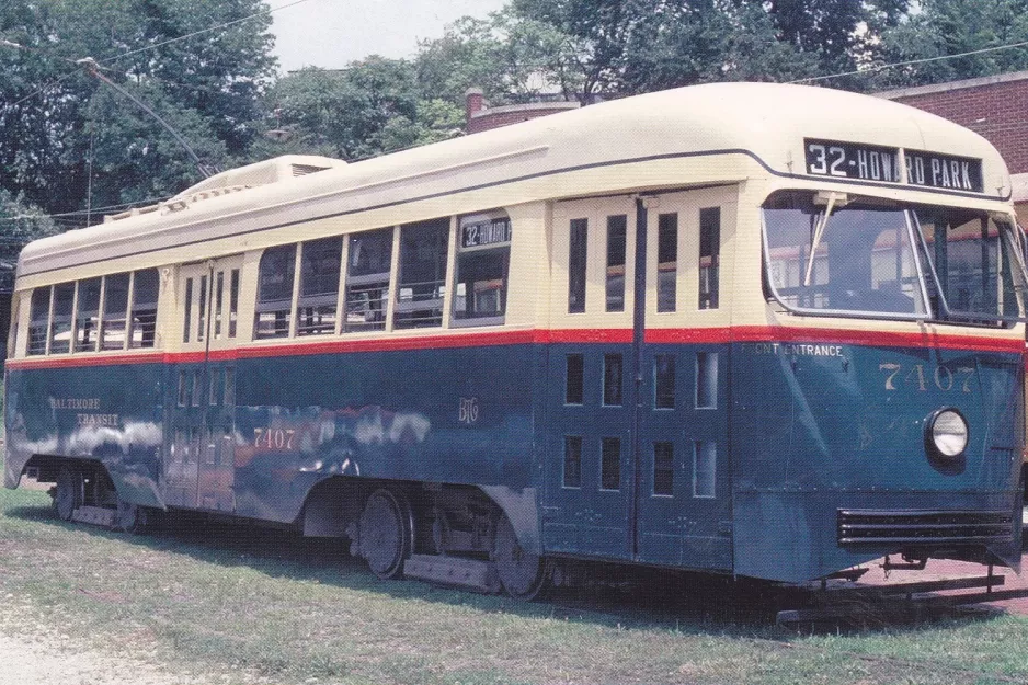 Postcard: Baltimore railcar 7407 on Baltimore Streetcar Museum (1990)