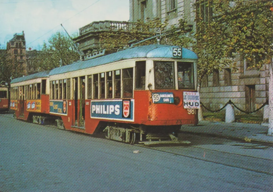 Postcard: Barcelona tram line 55 with railcar 981 on Carreer Ample (1963)