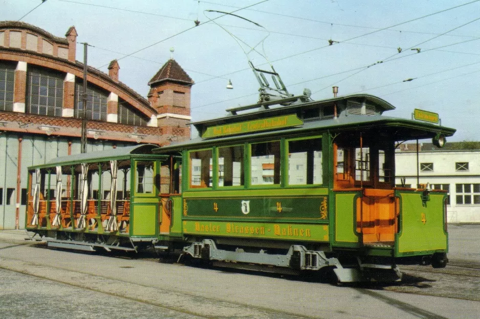 Postcard: Basel museum tram 4 in front of the depot Depot Wiesenplatz (1977)