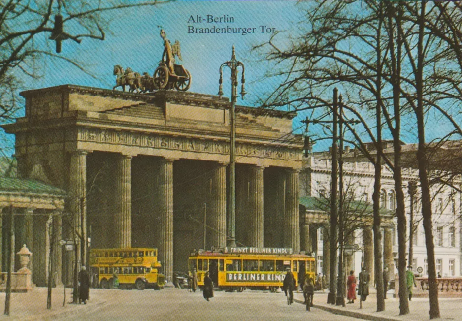 Postcard: Berlin tram line 24 in front of Brandenburger Tor (1929)