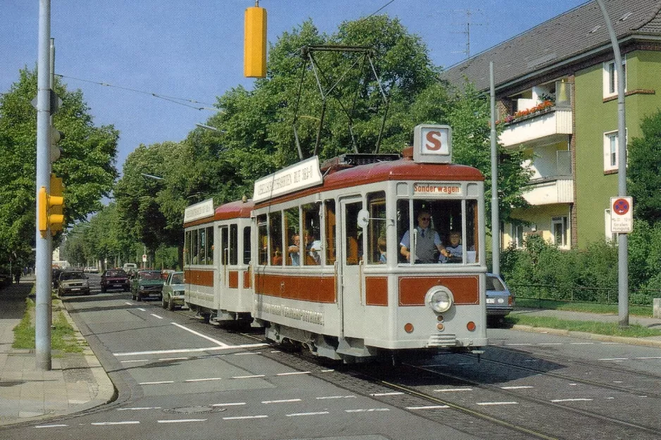 Postcard: Braunschweig museum tram 1 on Siegfriedstr. (1989)