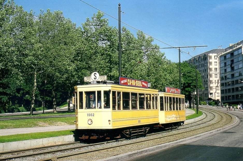 Postcard: Brussels Tourist Tramway with railcar 1002 on Avernue de Tervueren / Tervurenlaan (1997)