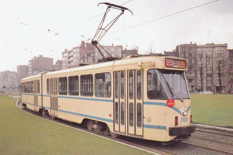 Postcard: Brussels tram line 90 with articulated tram 7821 near Montgomery (1982)