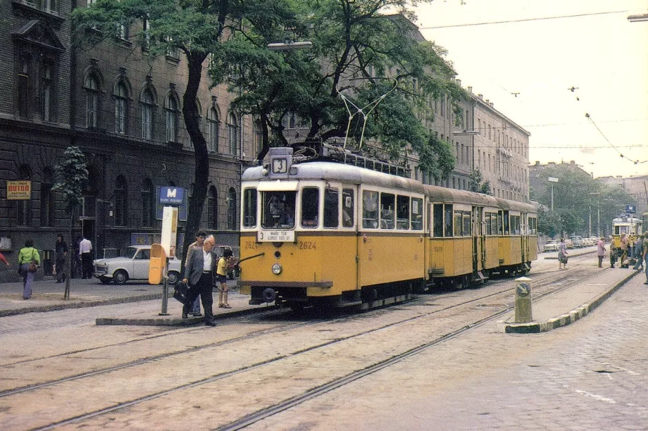 Postcard: Budapest tram line 3 with railcar 2624 on Váci út (1979)