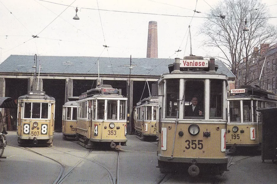 Postcard: Copenhagen railcar 507 in front of Allégade (1965)