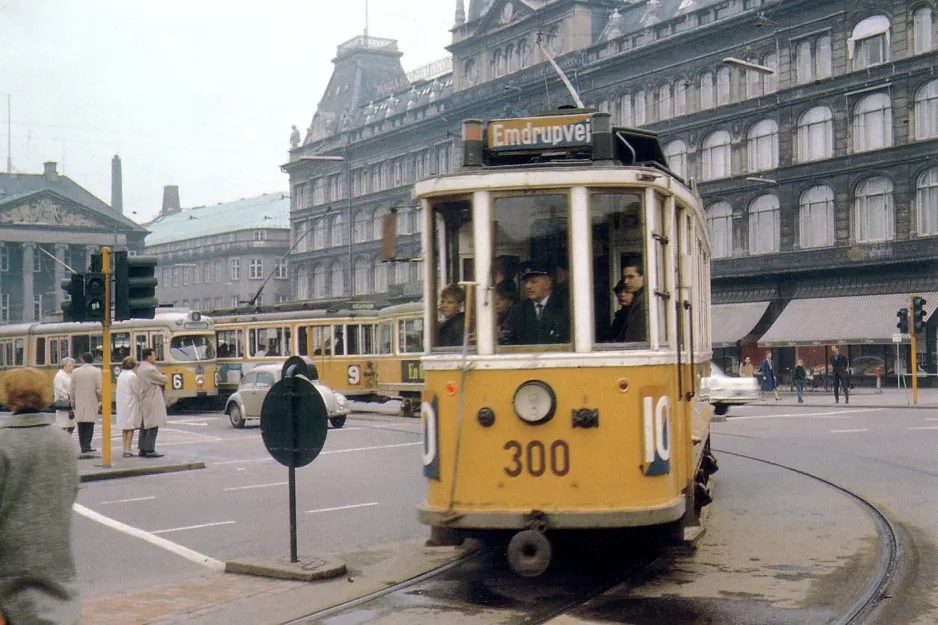 Postcard: Copenhagen tram line 10 with railcar 300 on Kongens Nytorv (1966)
