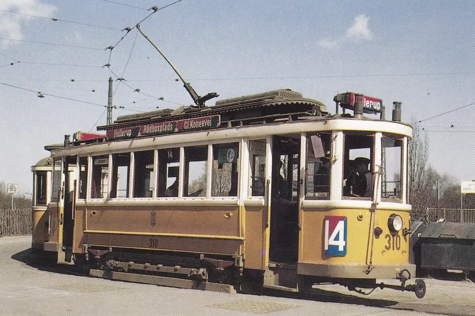 Postcard: Copenhagen tram line 14 with railcar 310 at Ålestrupvej (KB Hallen) (1960)