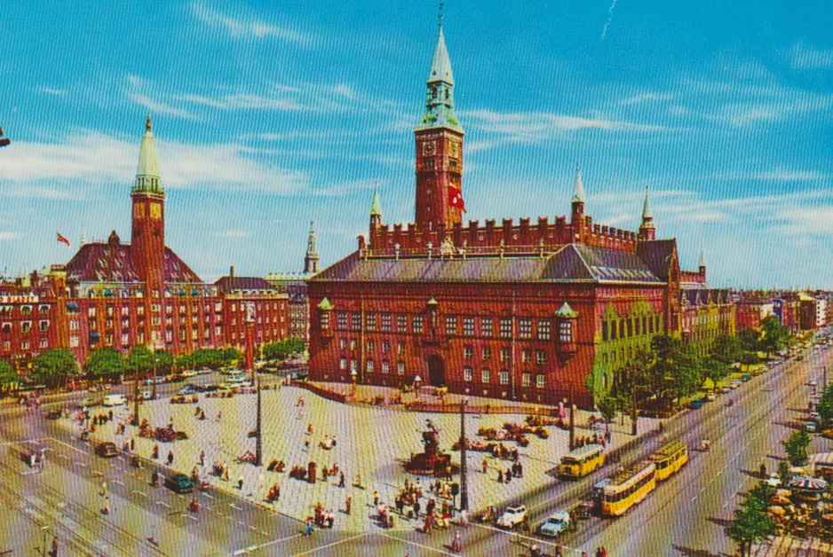 Postcard: Copenhagen tram line 2 on Rådhuspladsen. H. C. Andersens Blvd.  (1960)