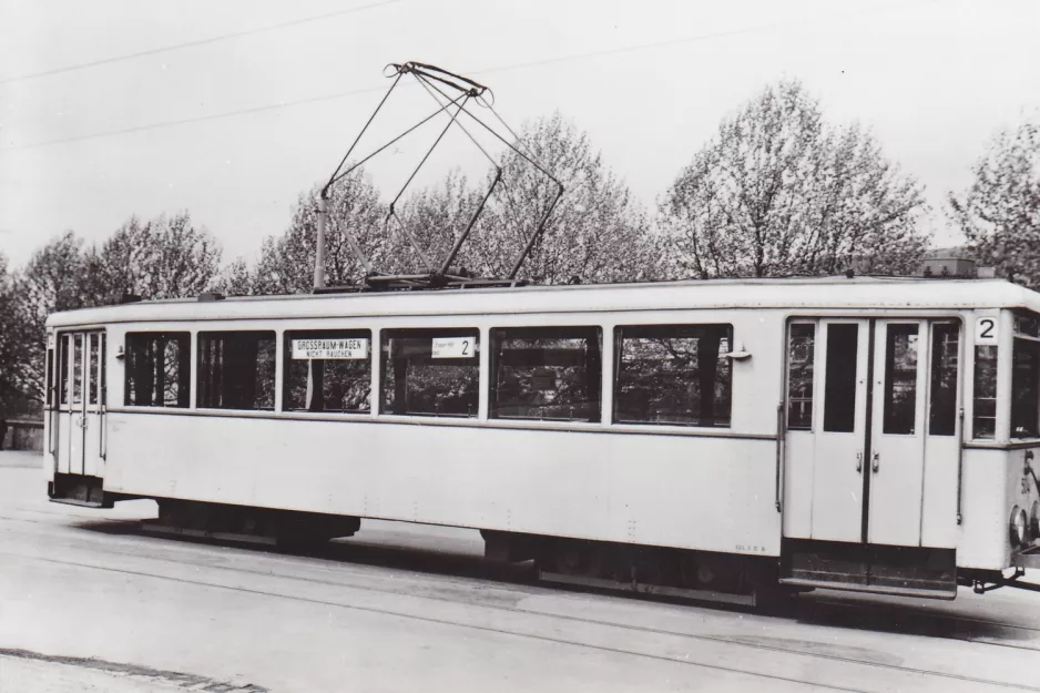 Postcard: Essen railcar 504 at the depot Betriebshof Stadtmitte (1950)