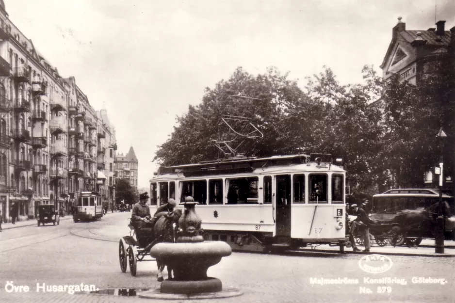 Postcard: Gothenburg tram line 6 with railcar 87 on Övre Husargatan (1925-1929)