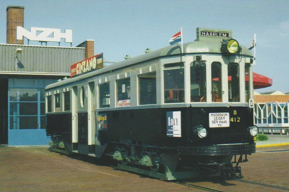 Postcard: Haarlem railcar 412 by Leidsevaart 396 (1988)