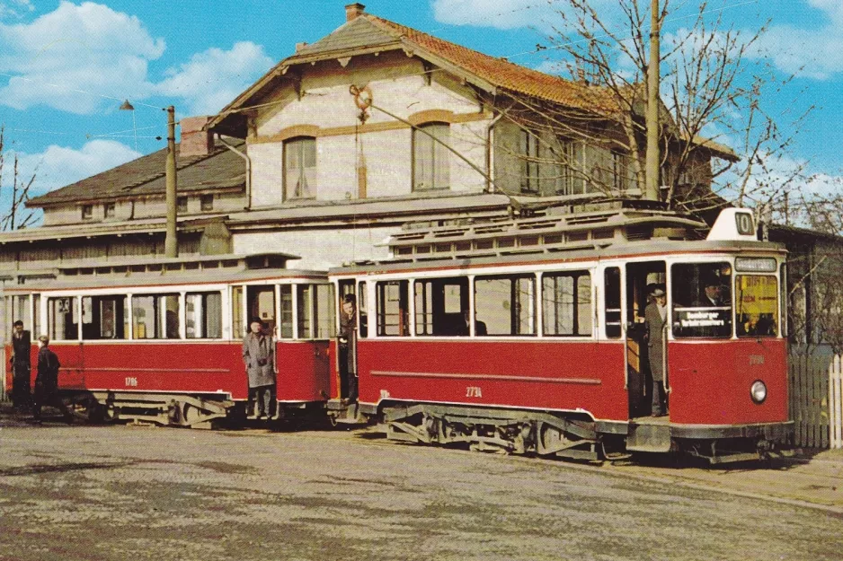 Postcard: Hamburg railcar 2734 at Hoheluft / Gärtnerstr. (1960)