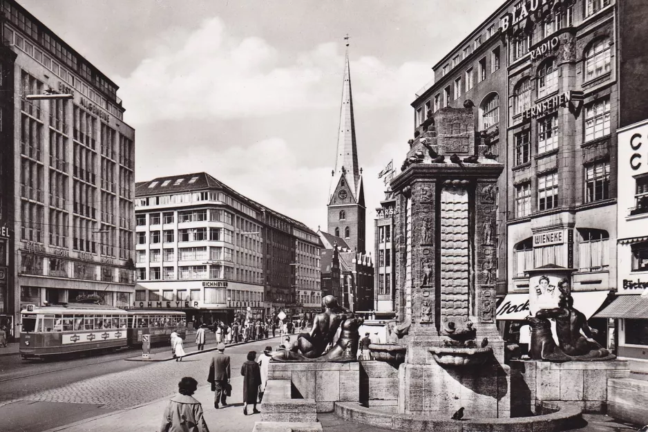 Postcard: Hamburg tram line 18  on Mönckebergstraße (1961)