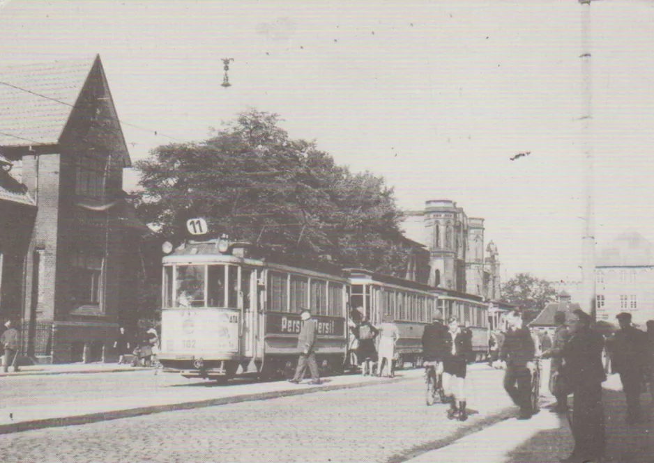 Postcard: Hannover tram line 11 with railcar 102 at Hildesheim Hauptbahnhof (1946)