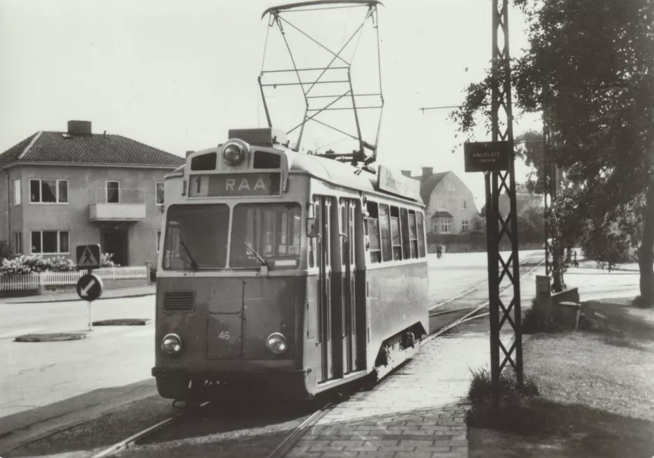 Postcard: Helsingborg tram line 1 with railcar 46 at Johan Banérs gata (1964)