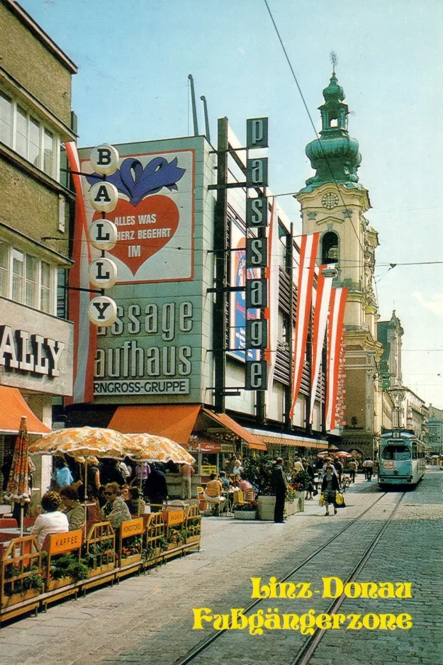 Postcard: Linz tram line 1  on Landsstraße (1980)