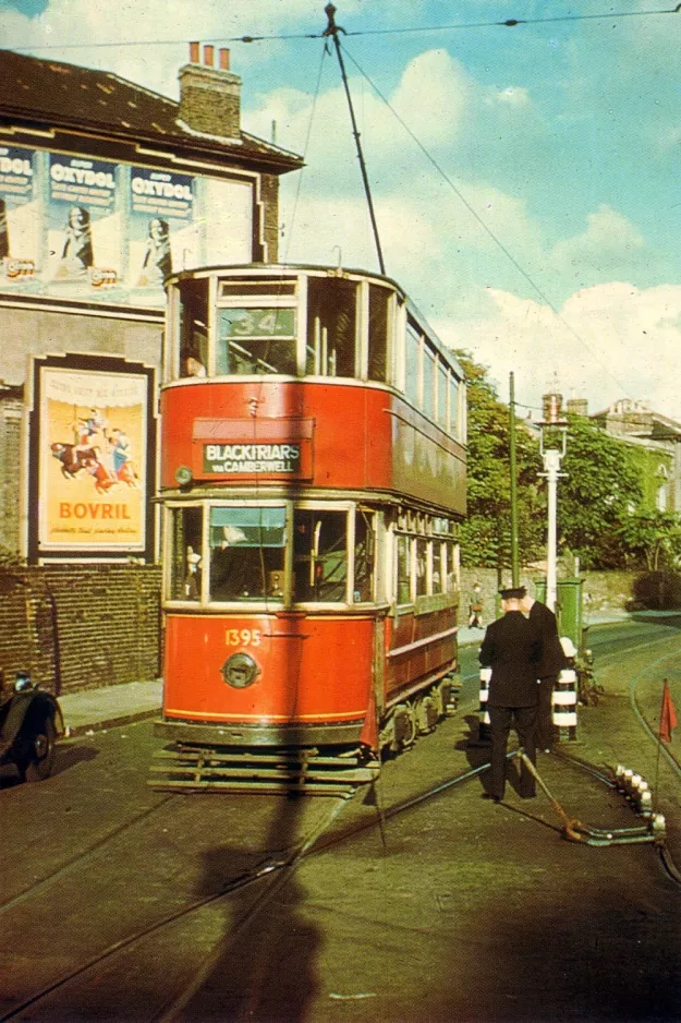 Postcard: London tram line 34 with bilevel rail car 1395 on Gresham Road, Brixton (1950)