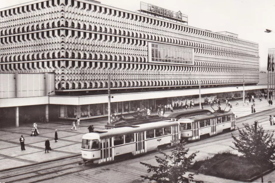 Postcard: Magdeburg tram line 2 with sidecar 2042 at Alter Markt (1974)