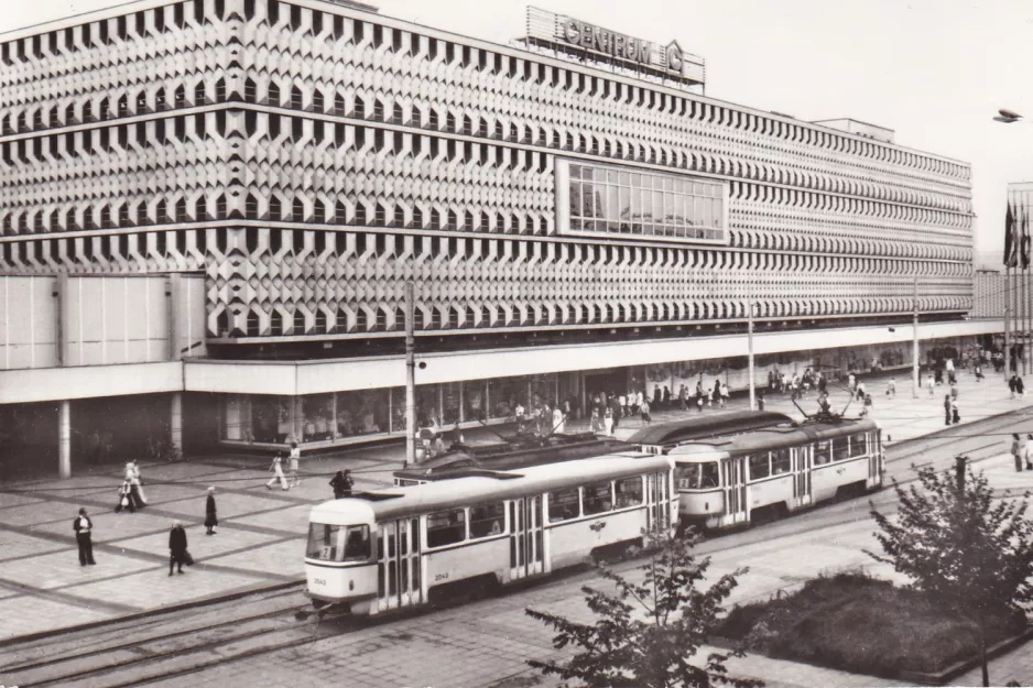 Postcard: Magdeburg tram line 2 with sidecar 2042 on Karl-Marx-Straße (Breiter Weg) (1974)