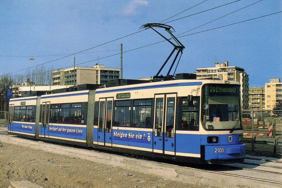 Postcard: Munich tram line 20 with low-floor articulated tram 2101 at Hanauer Str. (1995)